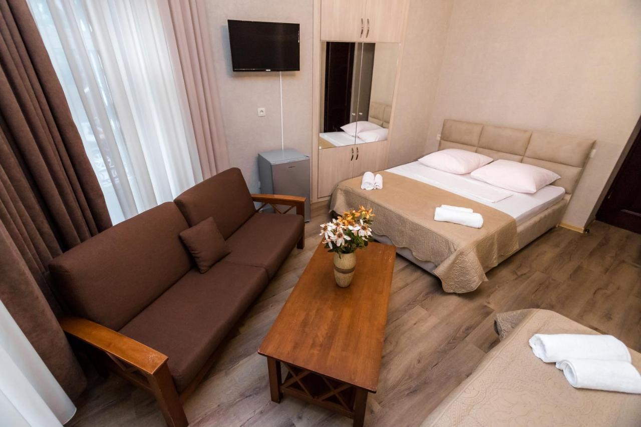 Star Hotel Тбілісі Екстер'єр фото