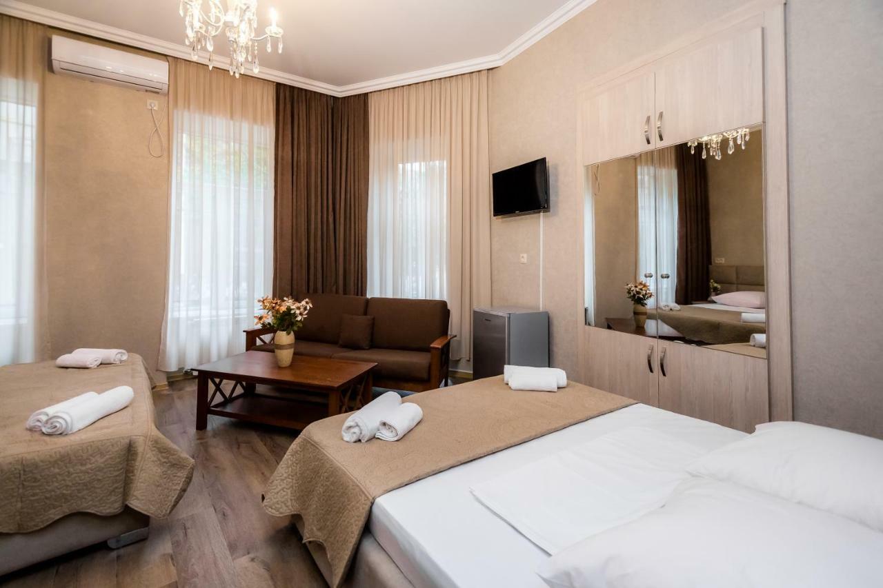 Star Hotel Тбілісі Екстер'єр фото