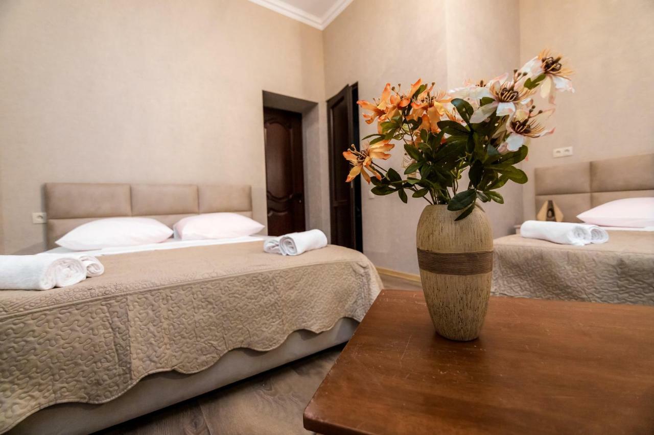 Star Hotel Тбілісі Екстер'єр фото