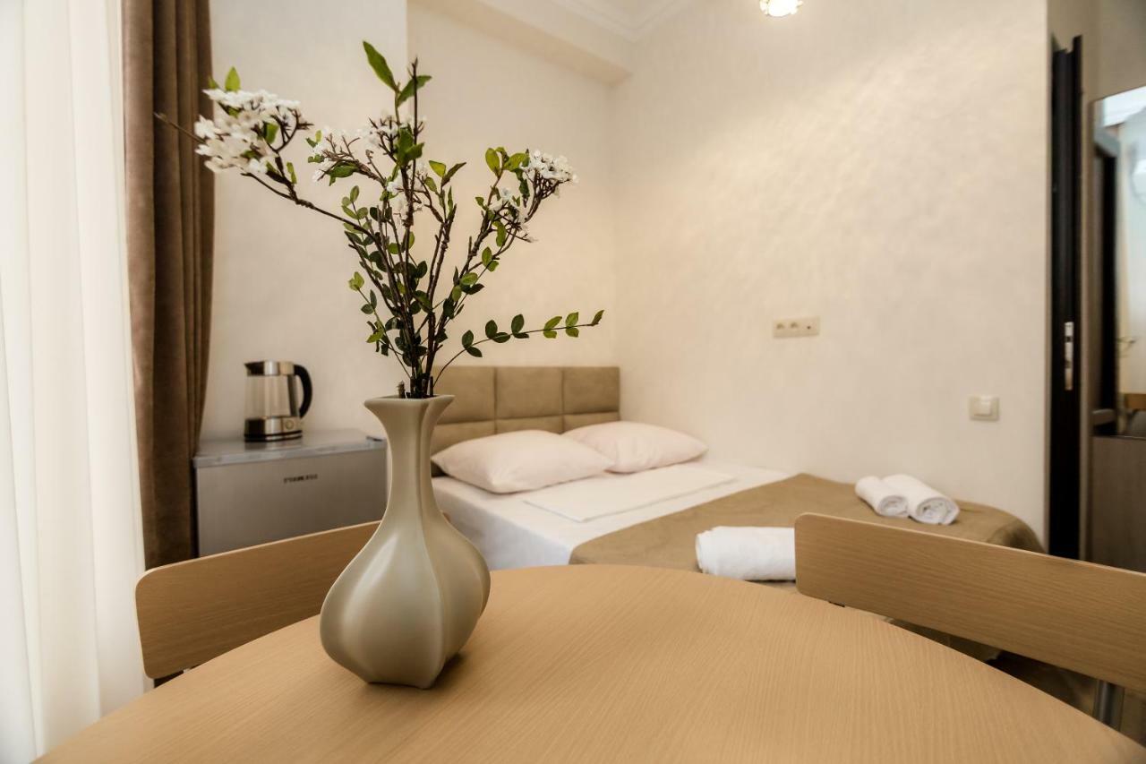 Star Hotel Тбілісі Екстер'єр фото